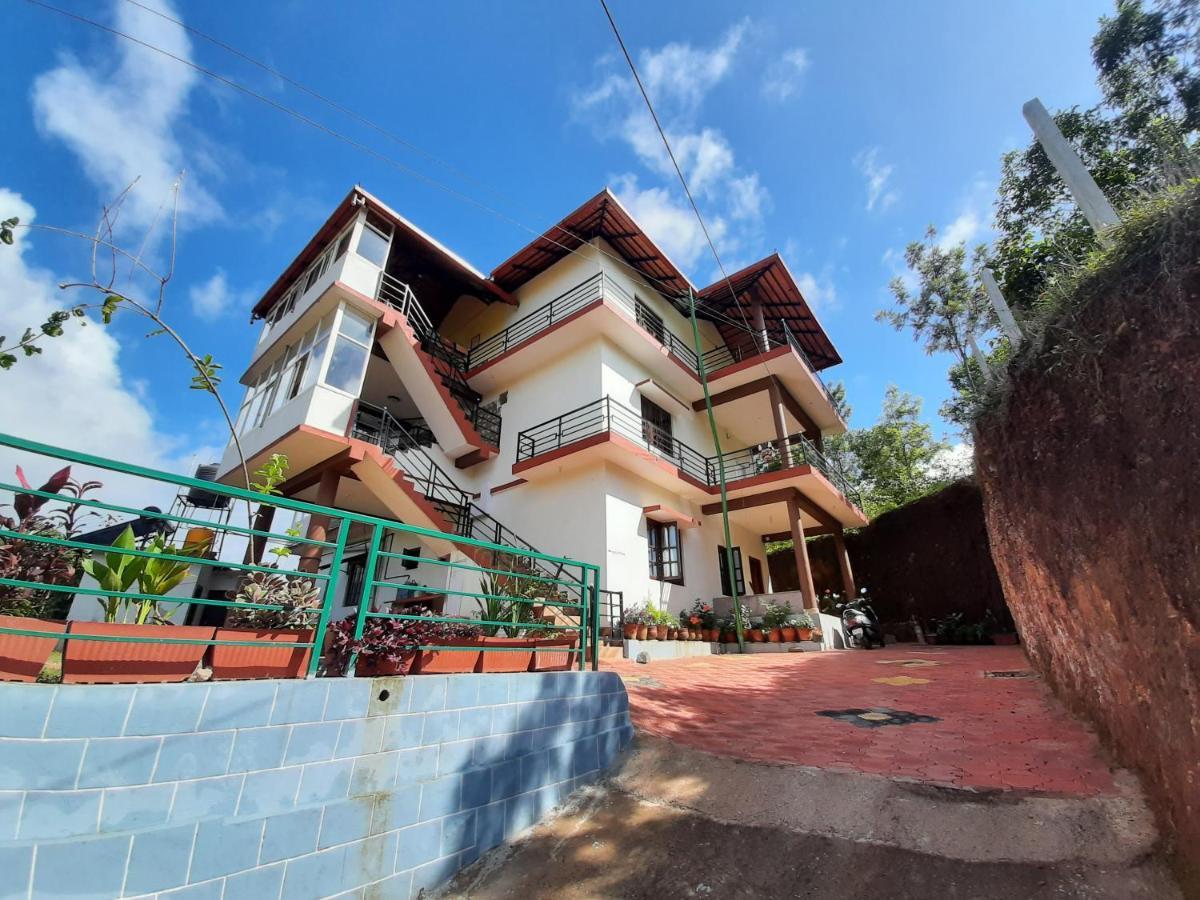 Daisey Dee Homestay Мадікері Екстер'єр фото
