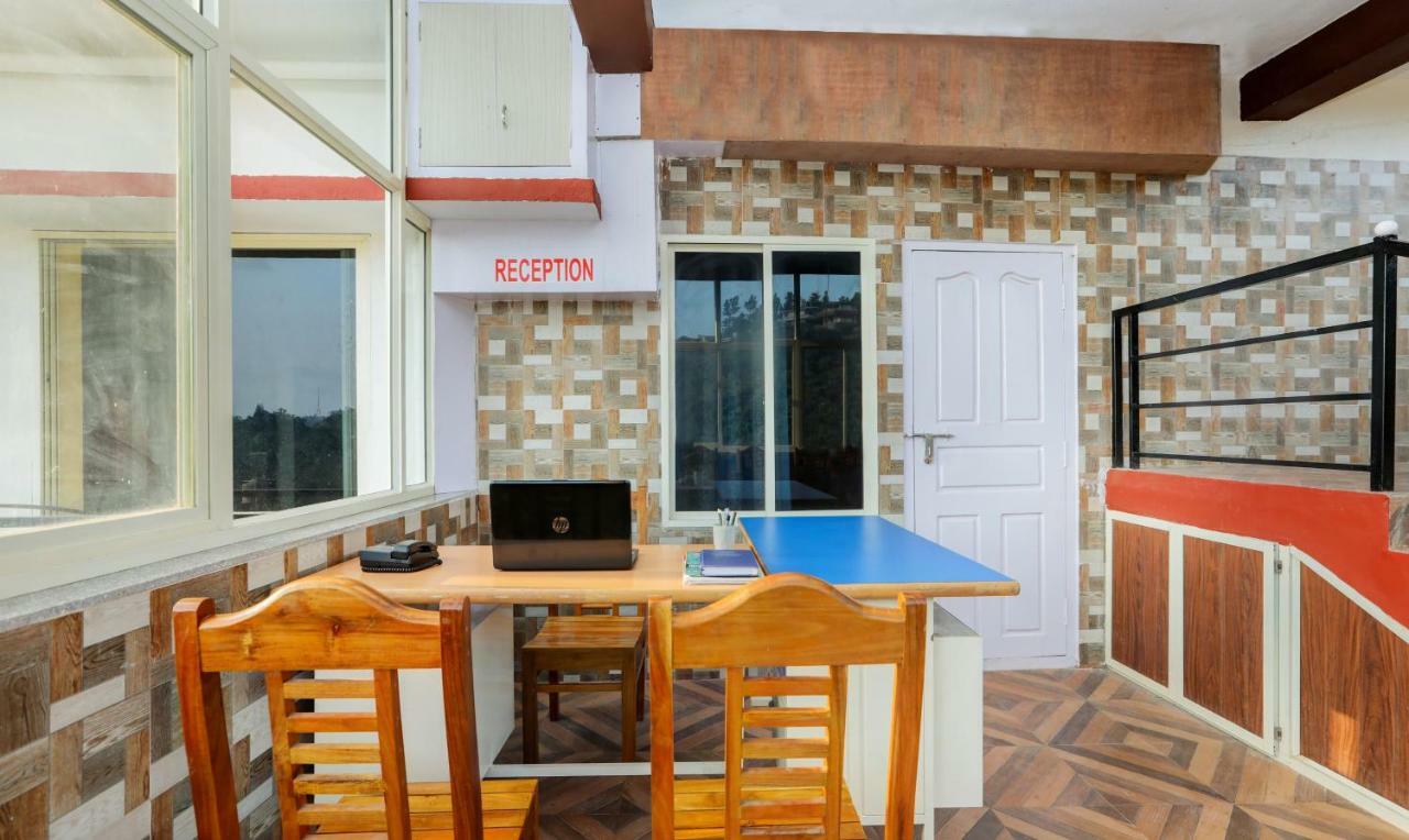 Daisey Dee Homestay Мадікері Екстер'єр фото