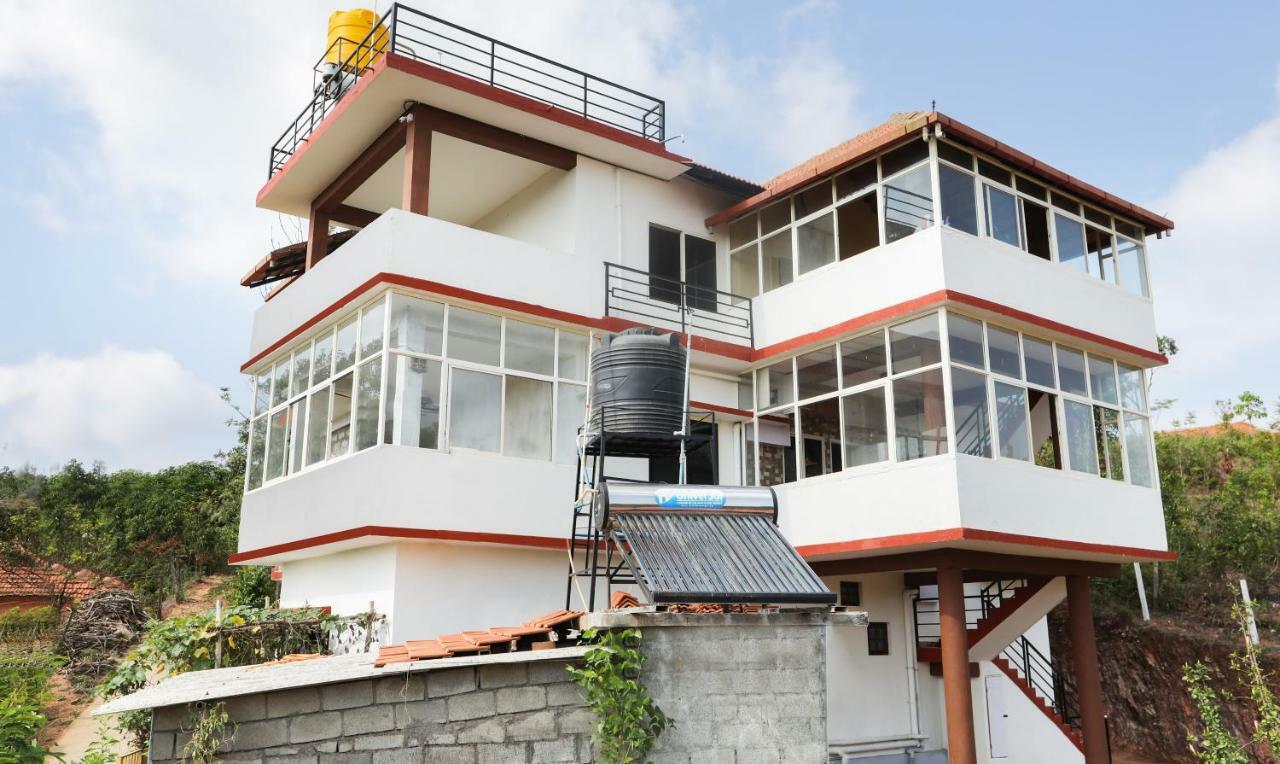 Daisey Dee Homestay Мадікері Екстер'єр фото
